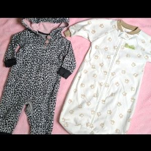 Set of 2 9m footed winter onesies